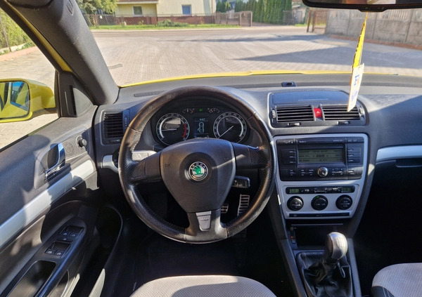 Skoda Octavia cena 18400 przebieg: 225100, rok produkcji 2007 z Kutno małe 562